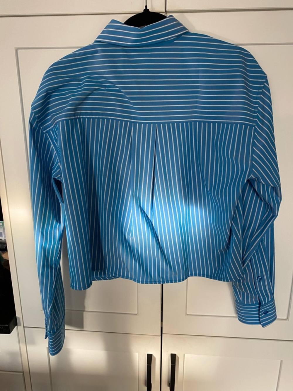 Athleta Blue Striped Cropped Button-Down Shirt - Picture 6 of 6